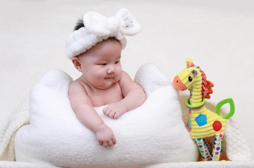 梅河口宝宝几个月翻身